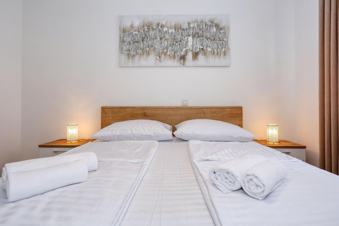 Apartments Luna With Free Parking Ζαντάρ Εξωτερικό φωτογραφία