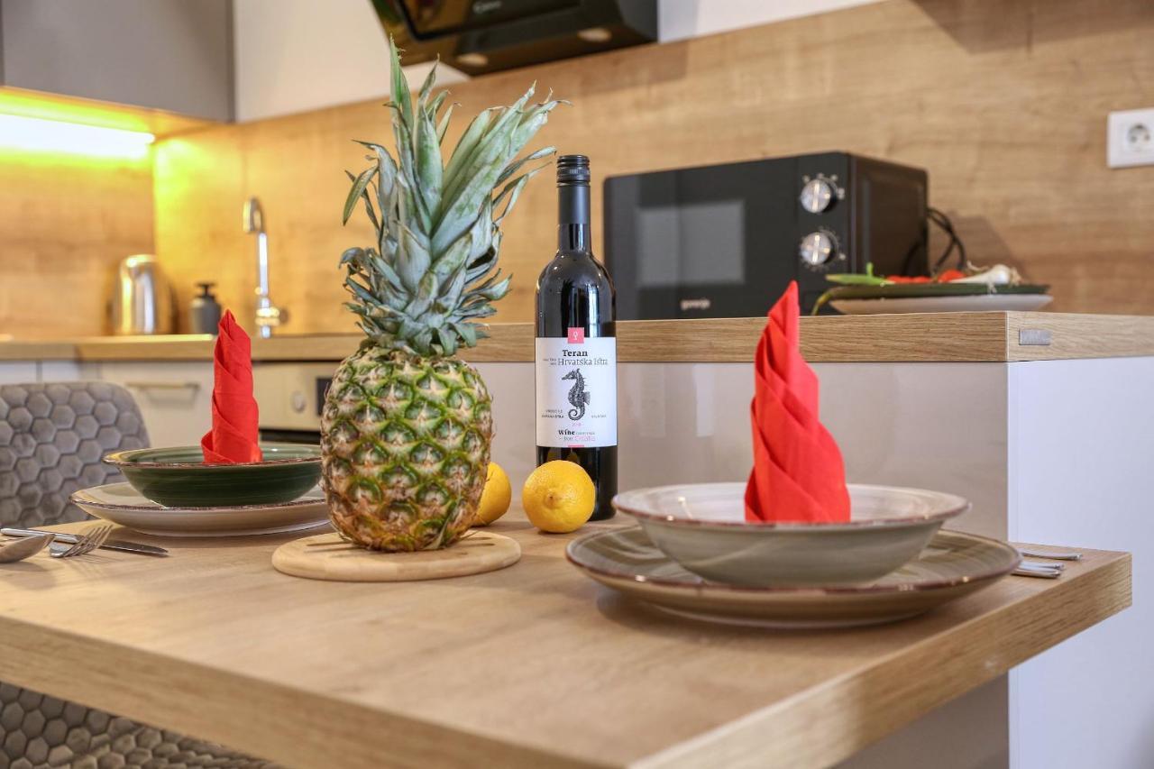 Apartments Luna With Free Parking Ζαντάρ Εξωτερικό φωτογραφία