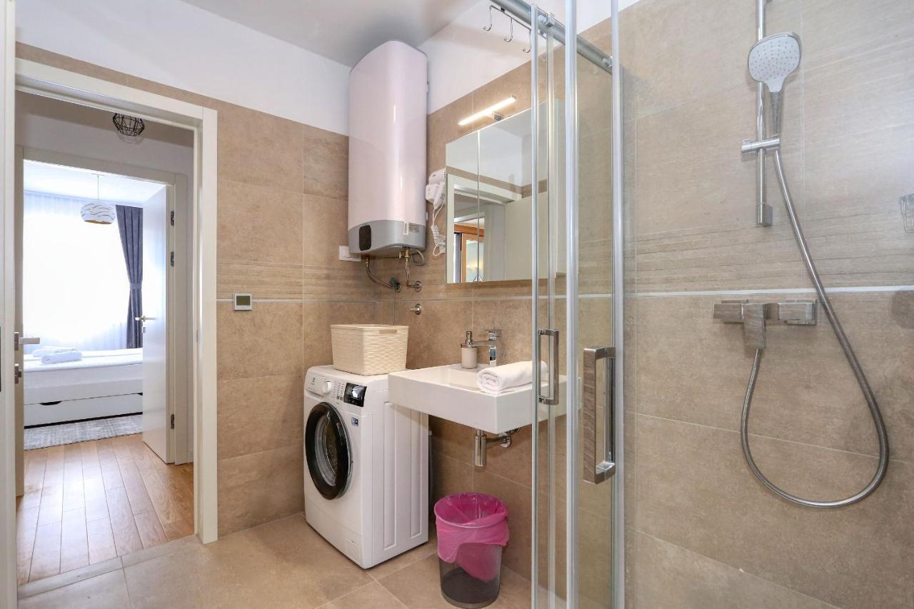 Apartments Luna With Free Parking Ζαντάρ Εξωτερικό φωτογραφία