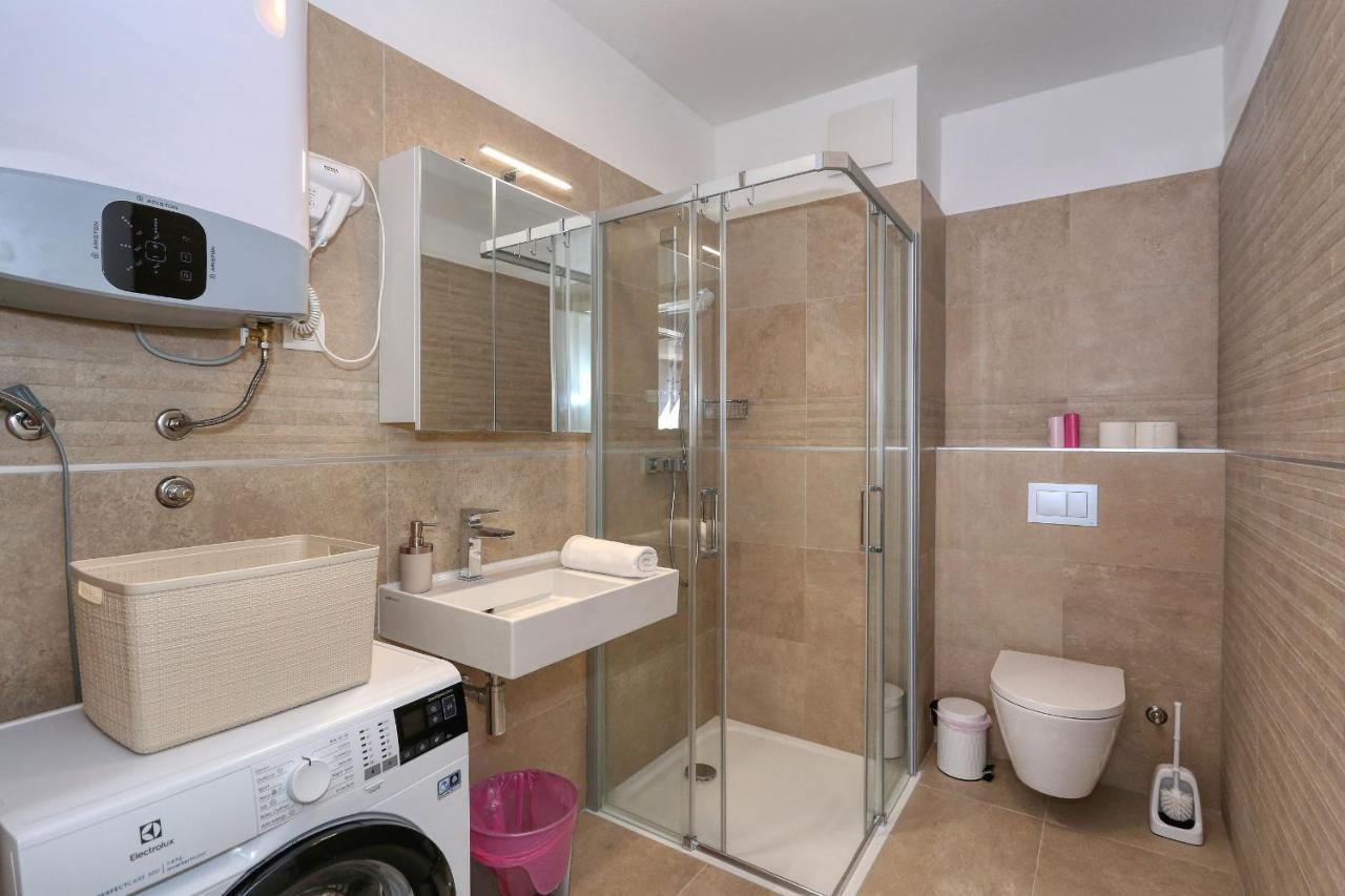 Apartments Luna With Free Parking Ζαντάρ Εξωτερικό φωτογραφία