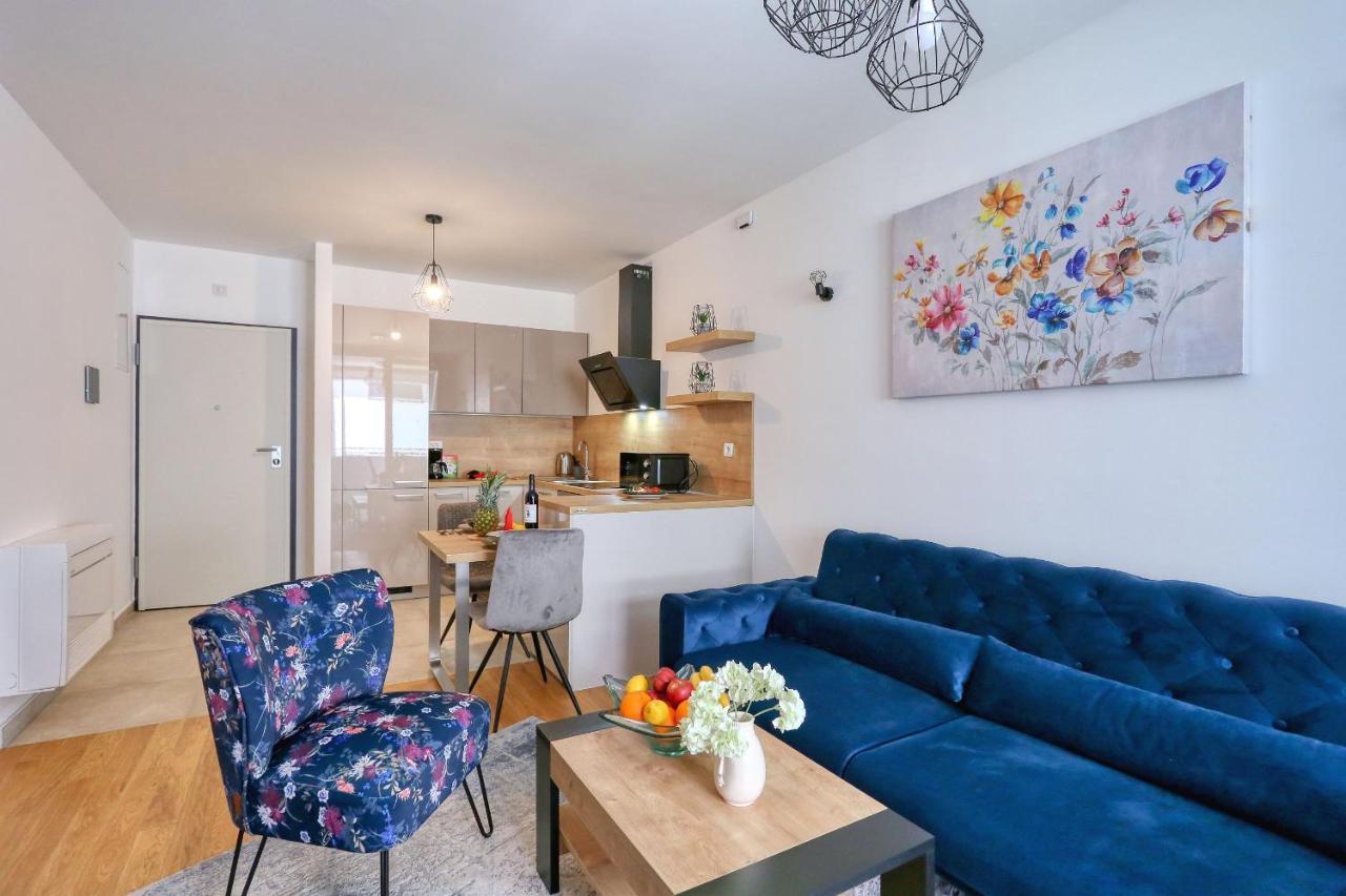 Apartments Luna With Free Parking Ζαντάρ Εξωτερικό φωτογραφία
