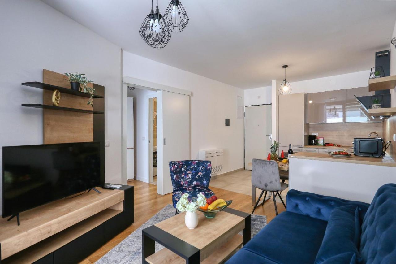 Apartments Luna With Free Parking Ζαντάρ Εξωτερικό φωτογραφία